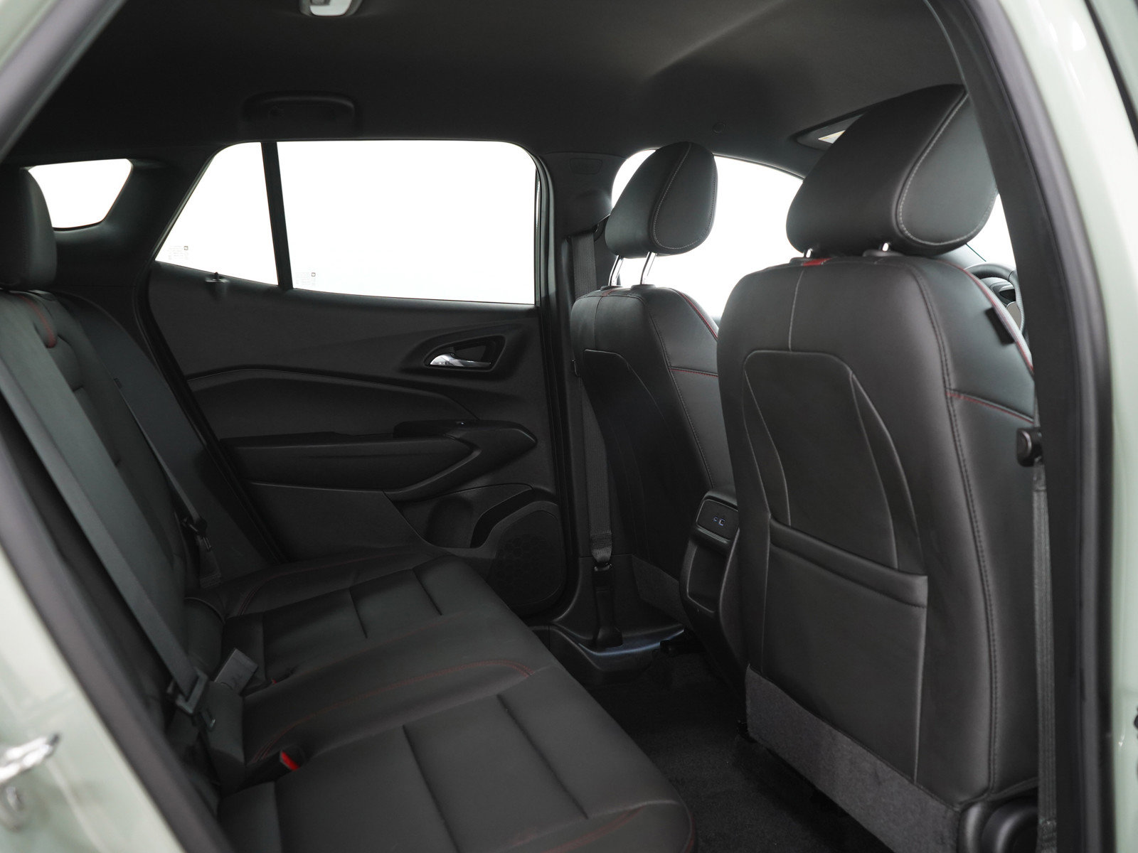 Used 2024 Chevrolet Trax RS w/ Driver Confidence Package FWD image 12