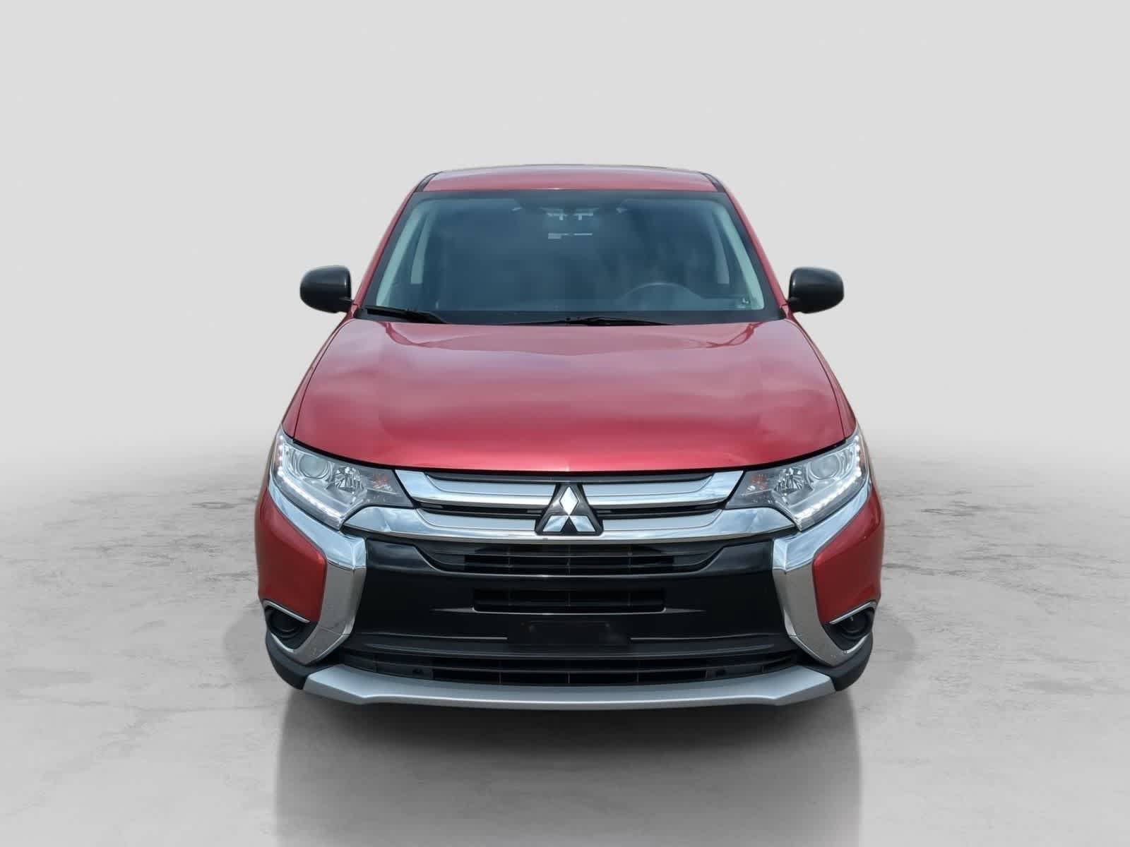 Used 2018 Mitsubishi Outlander ES AWD/4WD image 3