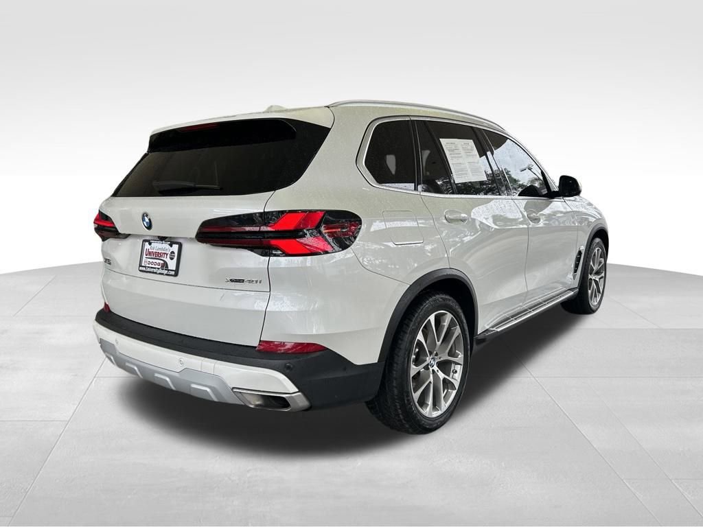 Used 2024 BMW X5 xDrive40i image 3