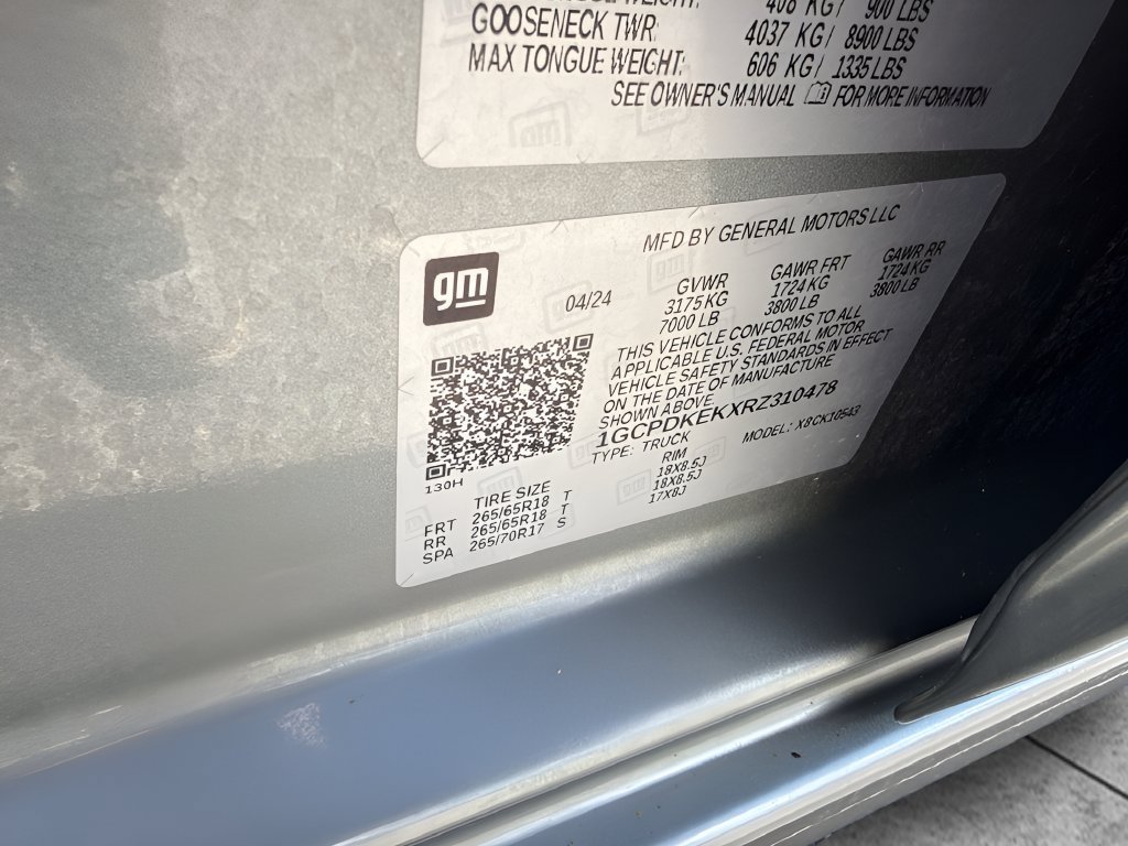 Used 2024 Chevrolet Silverado 1500 LT AWD/4WD image 33