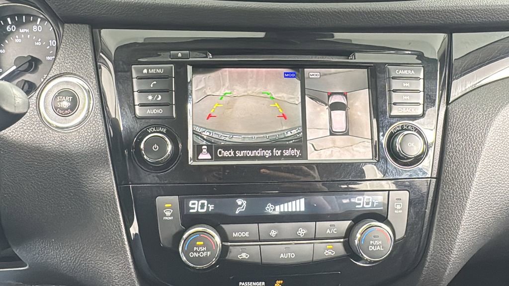 Used 2021 Nissan Rogue Sport SV w/ Technology Package image 17