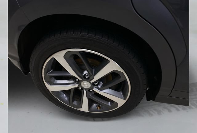 Used 2018 Hyundai Kona Limited AWD/4WD image 18