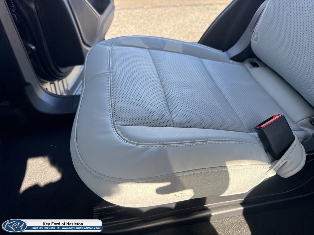 New 2026 Ford Explorer Platinum AWD/4WD image 74