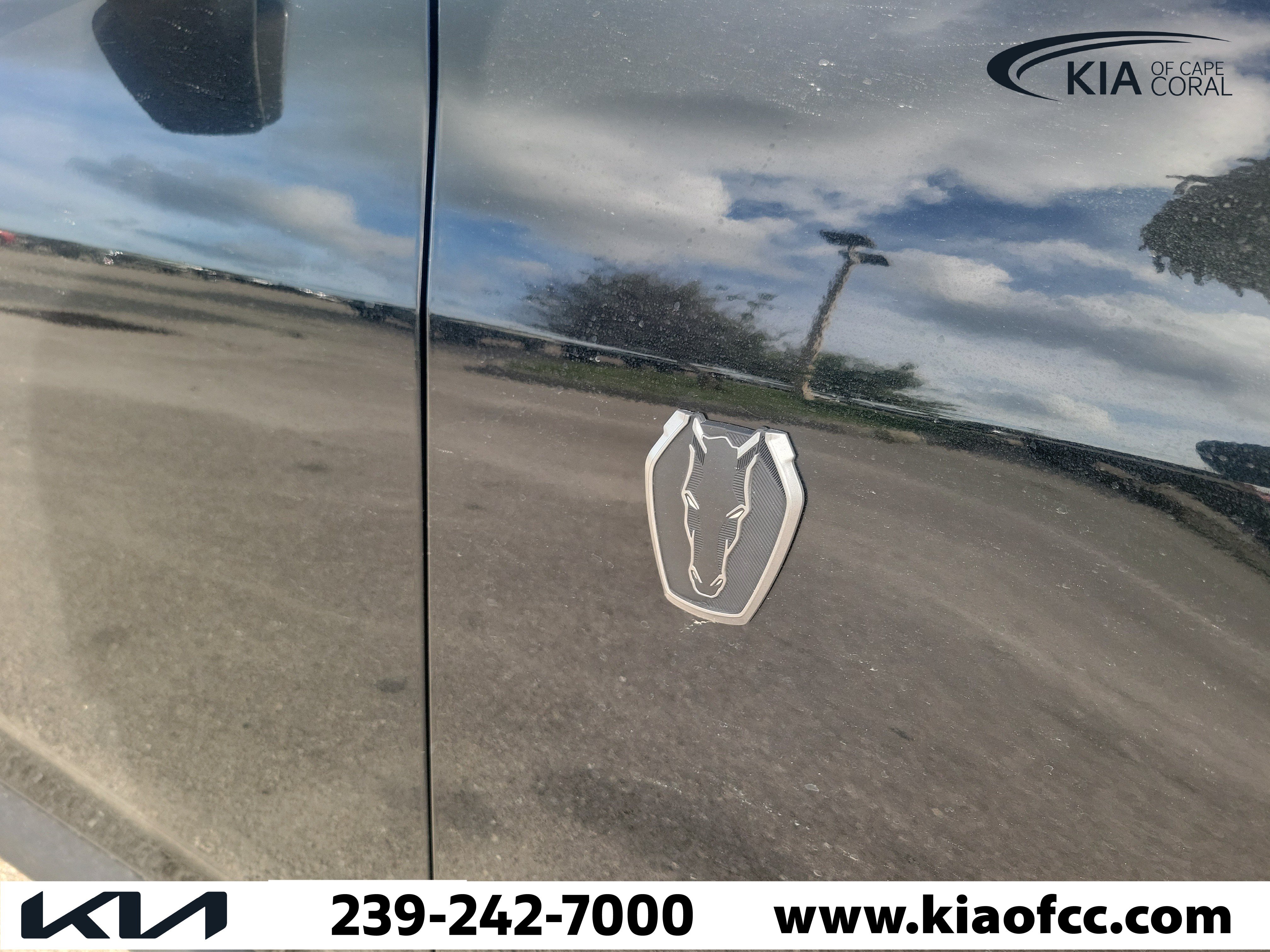 Used 2025 Ford Mustang Dark Horse RWD image 8