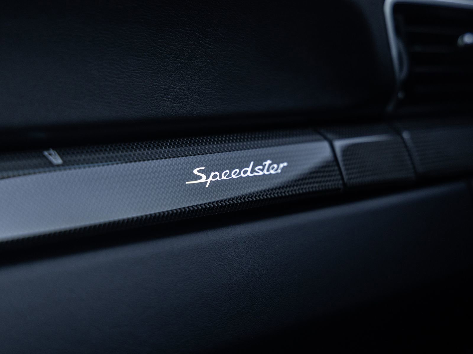 Used 2019 Porsche 911 Speedster image 46