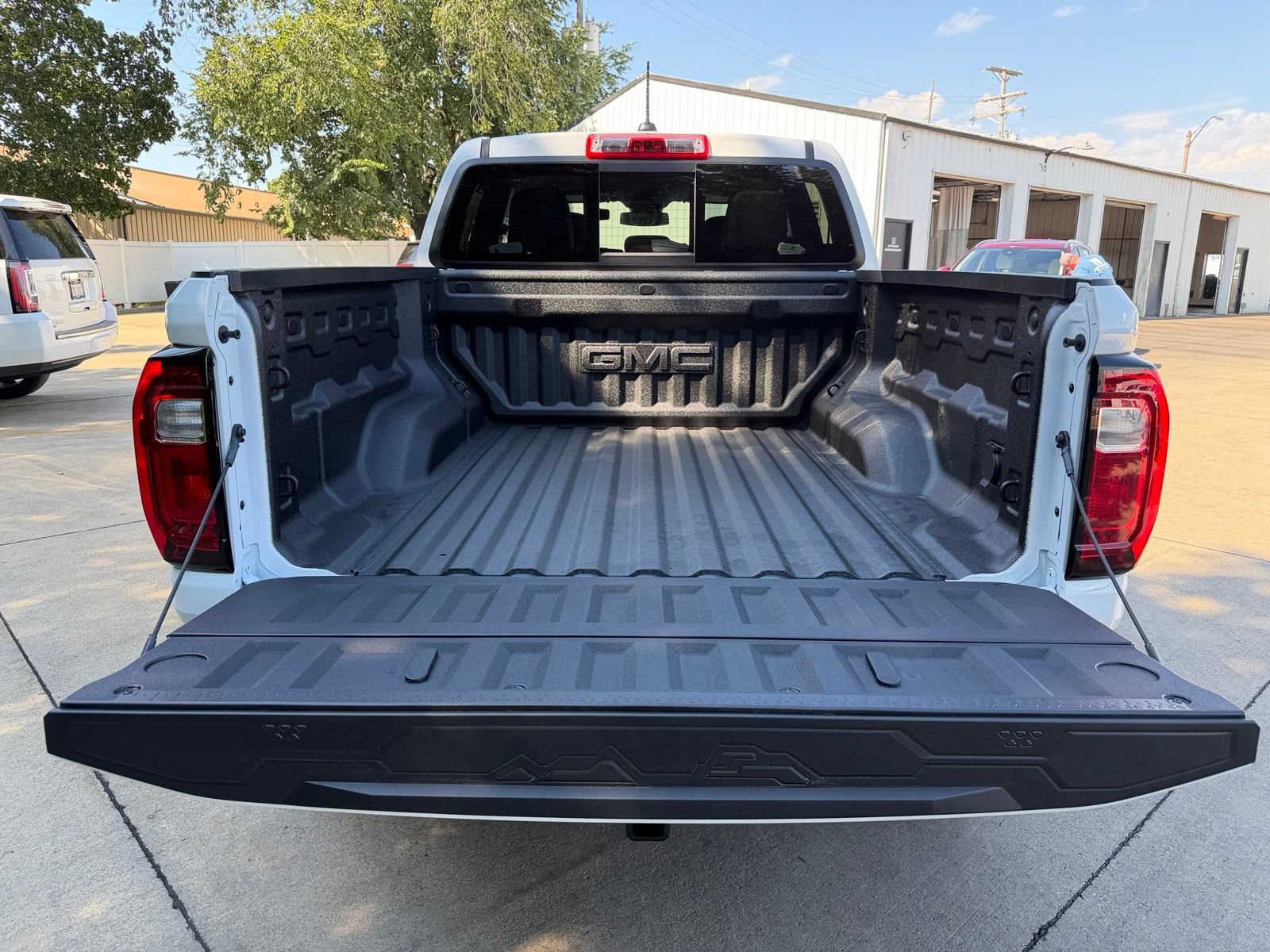 New 2026 GMC Canyon Elevation w/ Convenience Package AWD/4WD image 10