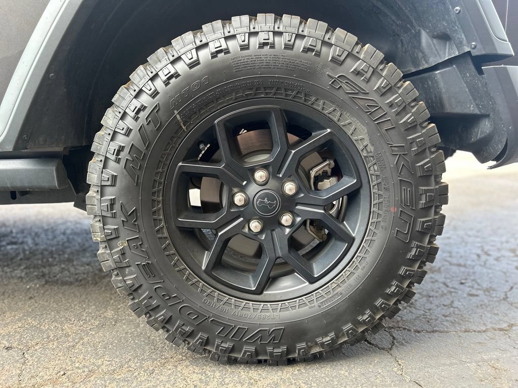 Used 2018 Jeep Wrangler Unlimited Rubicon w/ LED Lighting Group AWD/4WD image 9