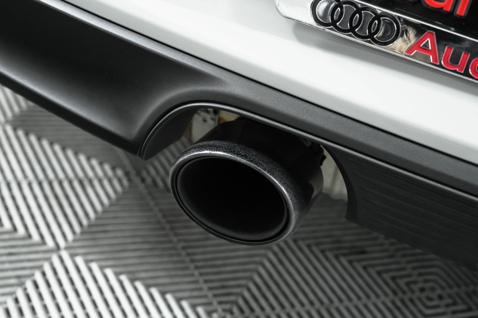 Used 2018 Porsche 911 Targa 4 GTS image 54