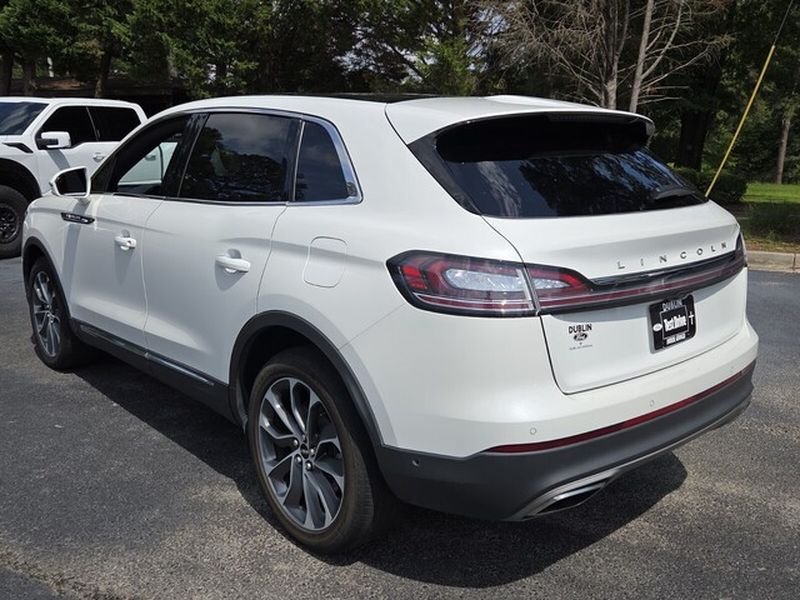 Used 2022 Lincoln Nautilus Reserve w/ Equipment Group 201A AWD/4WD image 12