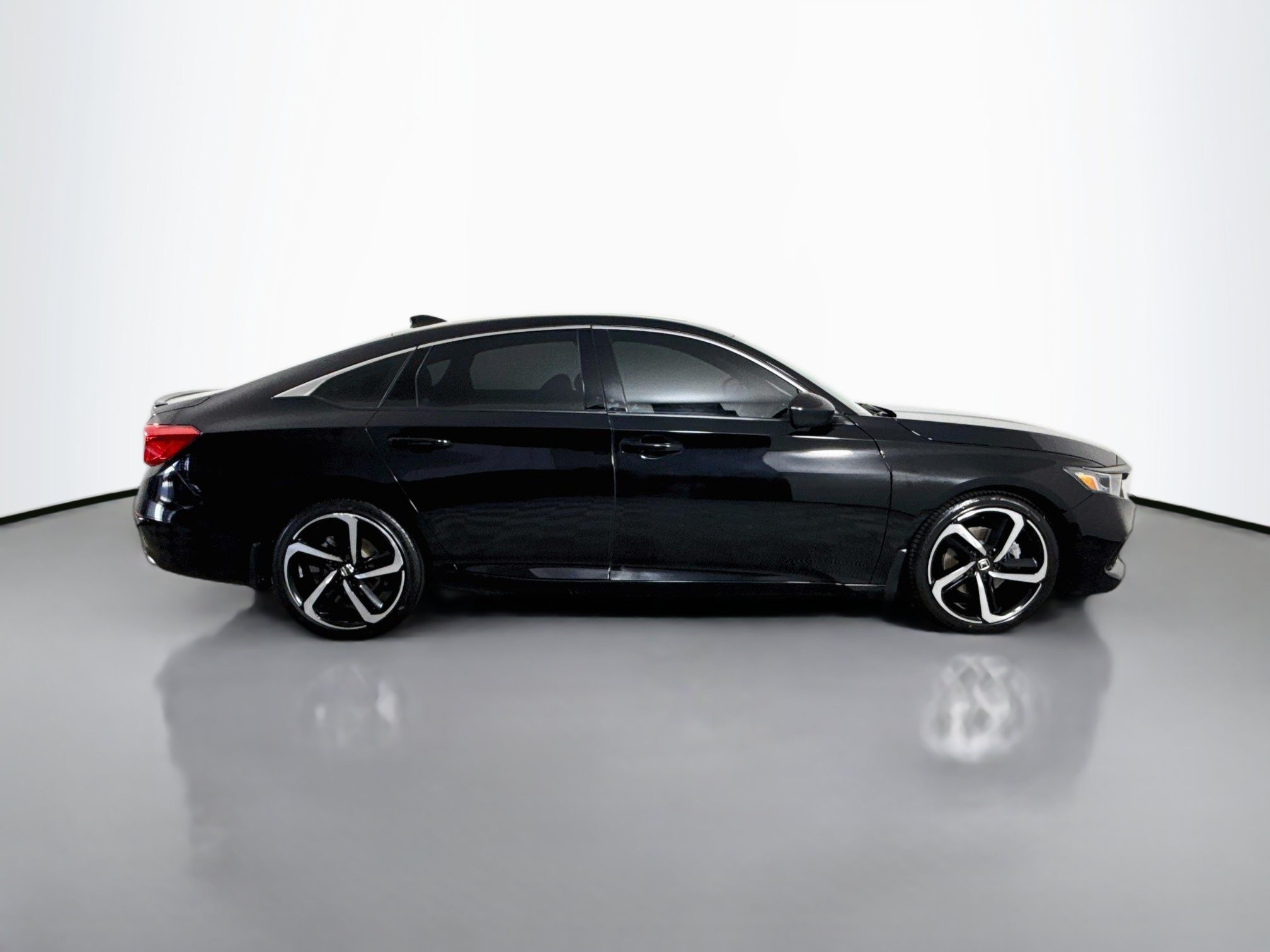 Used 2021 Honda Accord Sport image 11