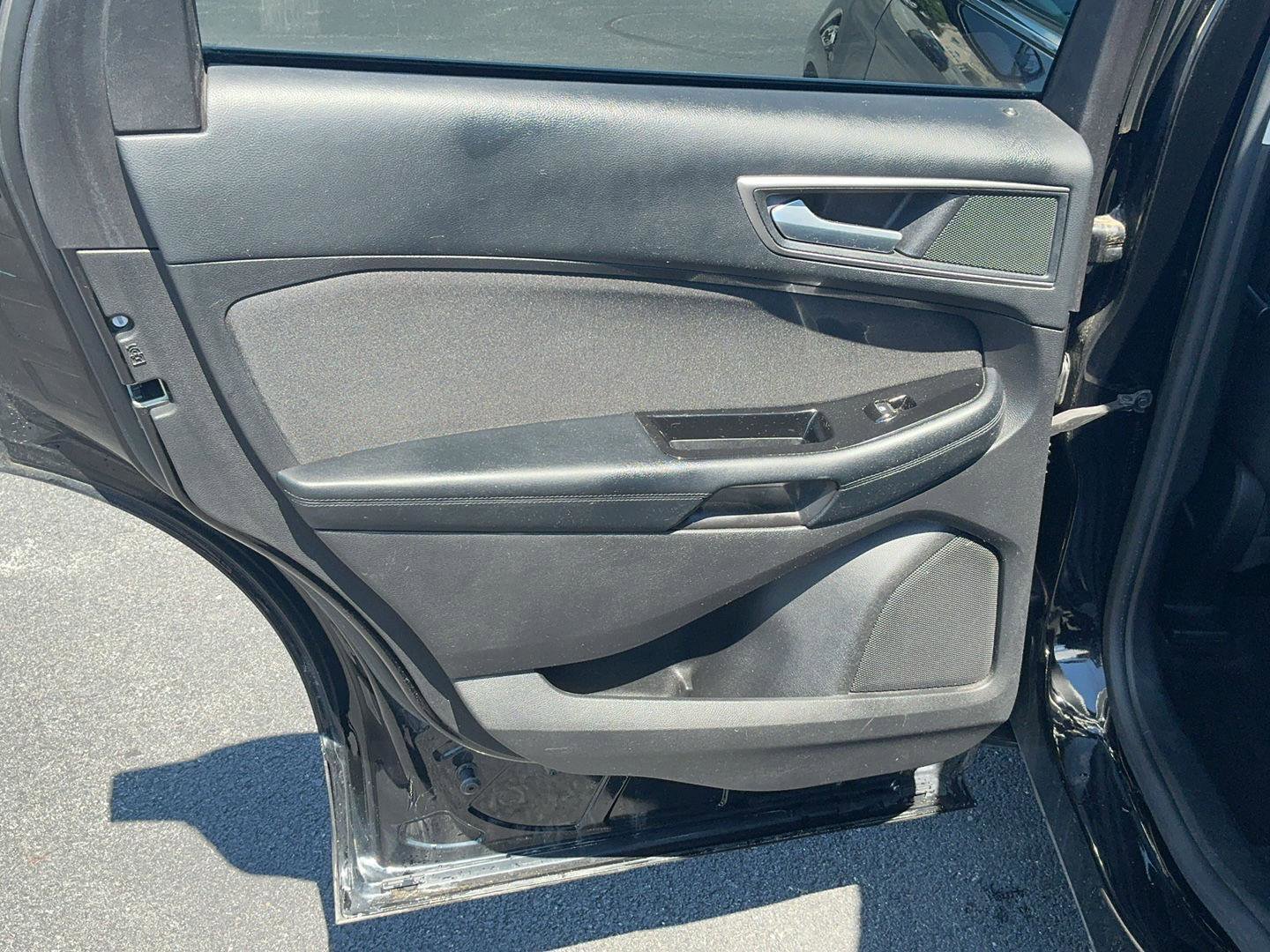 Used 2017 Ford Edge SEL FWD image 24