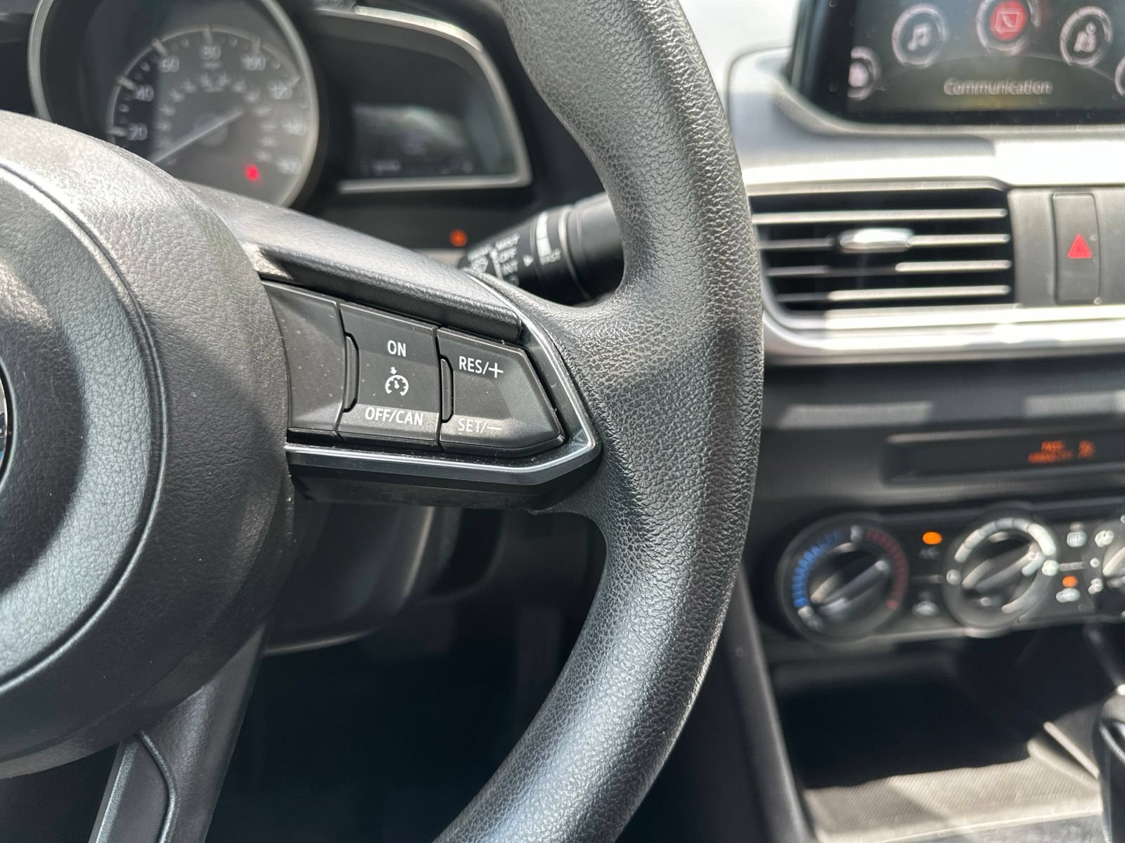 Used 2017 MAZDA MAZDA3 Sport FWD image 19