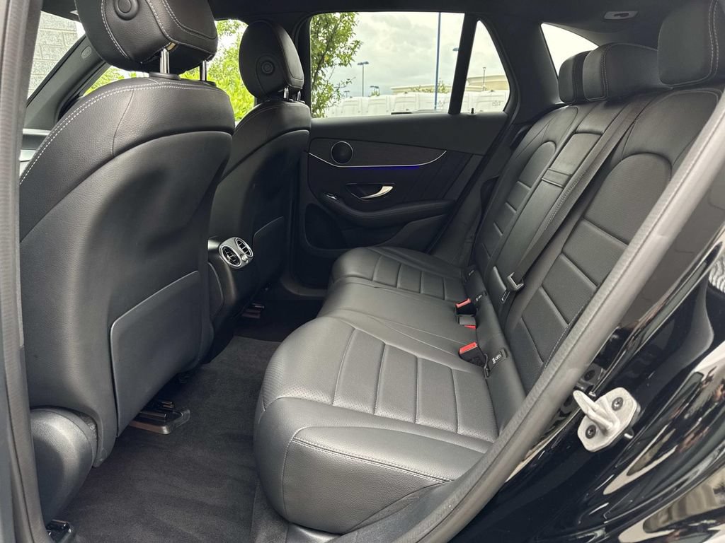 Used 2022 Mercedes-Benz GLC 300 4MATIC image 13