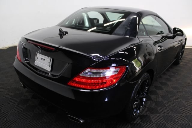 Used 2014 Mercedes-Benz SLK 250 image 22