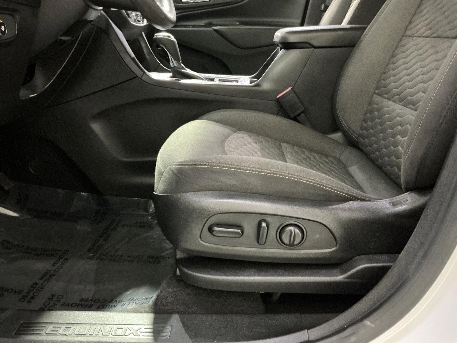 Used 2020 Chevrolet Equinox LT image 22