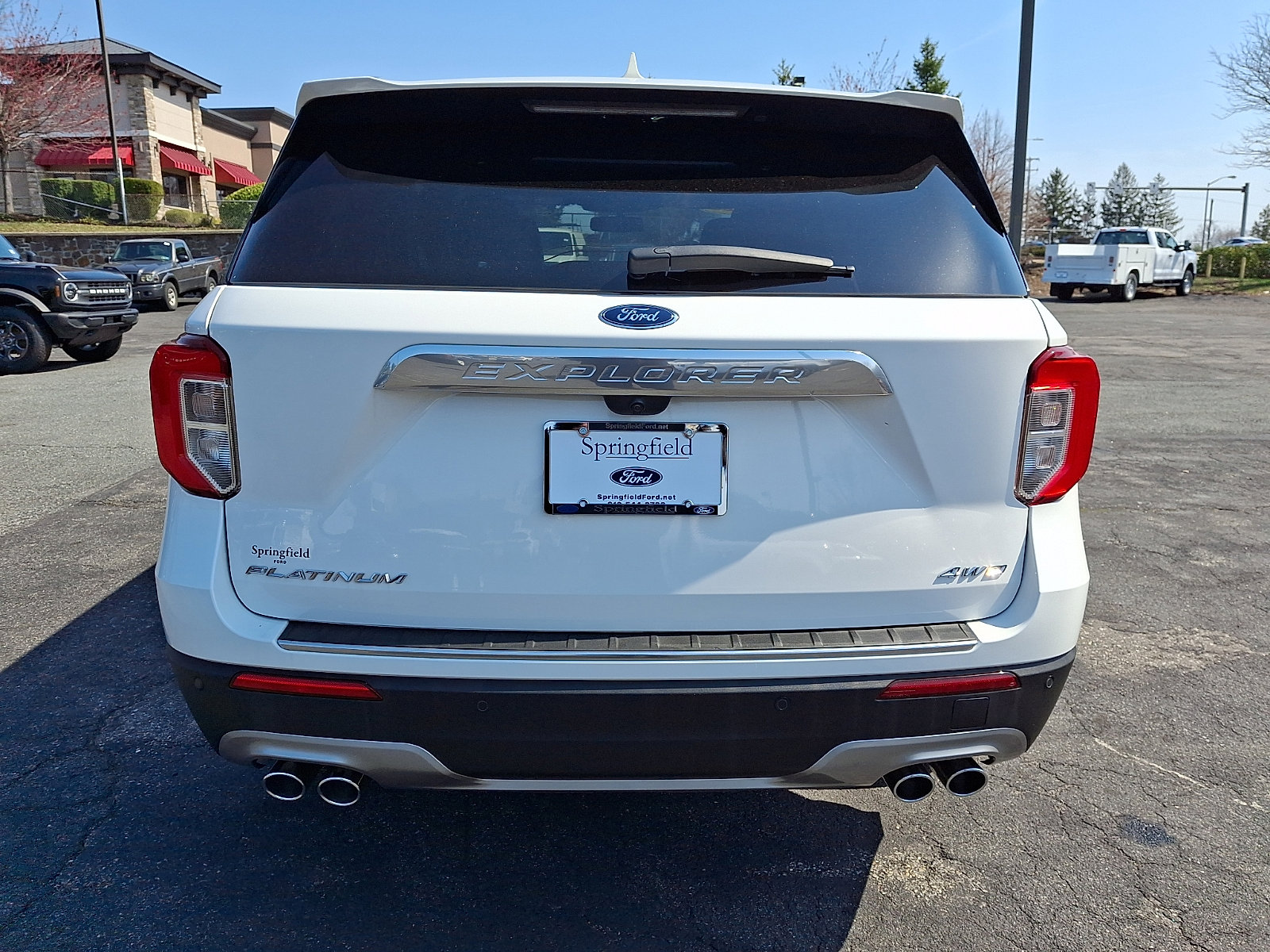 Used 2023 Ford Explorer Platinum w/ Technology Package image 5