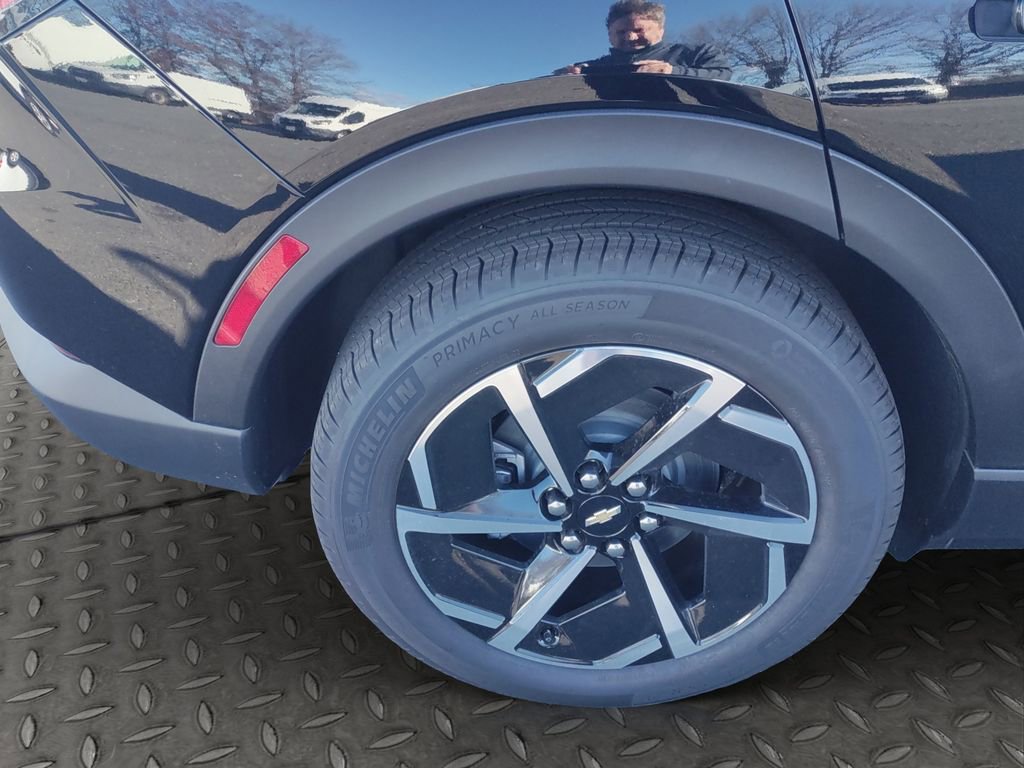 New 2026 Chevrolet Equinox EV LT image 22