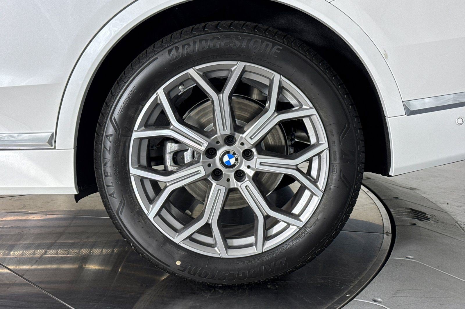 New 2027 BMW X7 xDrive40i AWD/4WD image 13