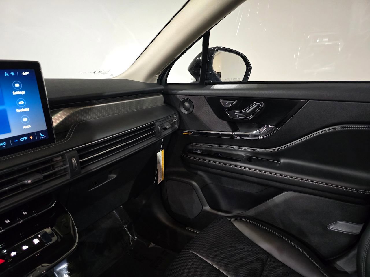 New 2026 Lincoln Corsair Reserve FWD image 30