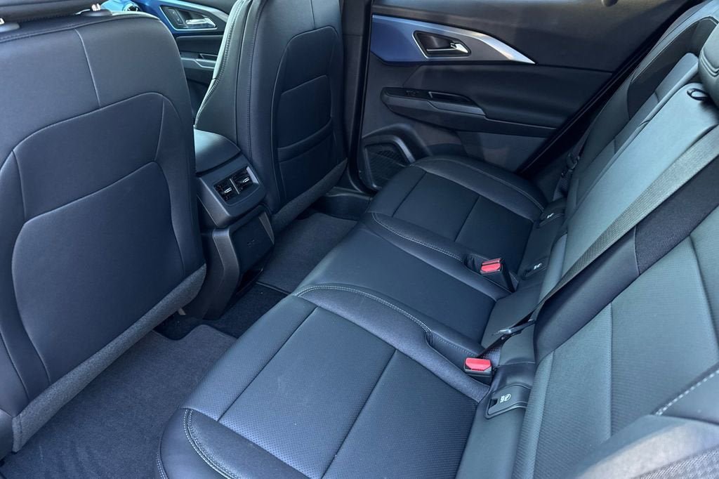 New 2026 Chevrolet Equinox EV LT w/ LPO, Blackout Package image 12