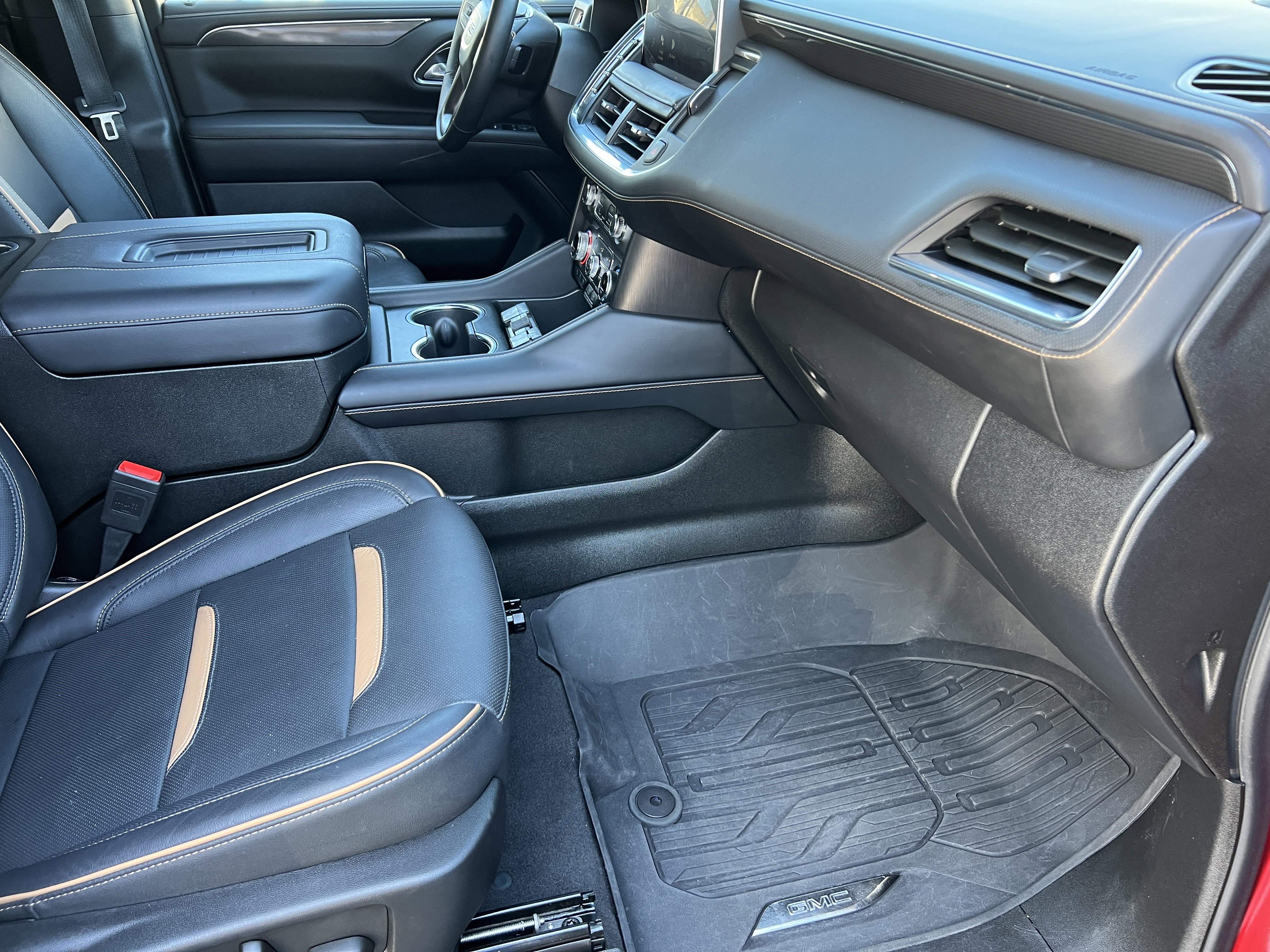 Used 2024 GMC Yukon AT4 image 27