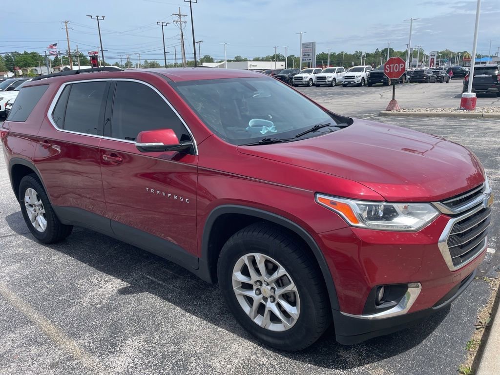 Used 2020 Chevrolet Traverse LT FWD video 1