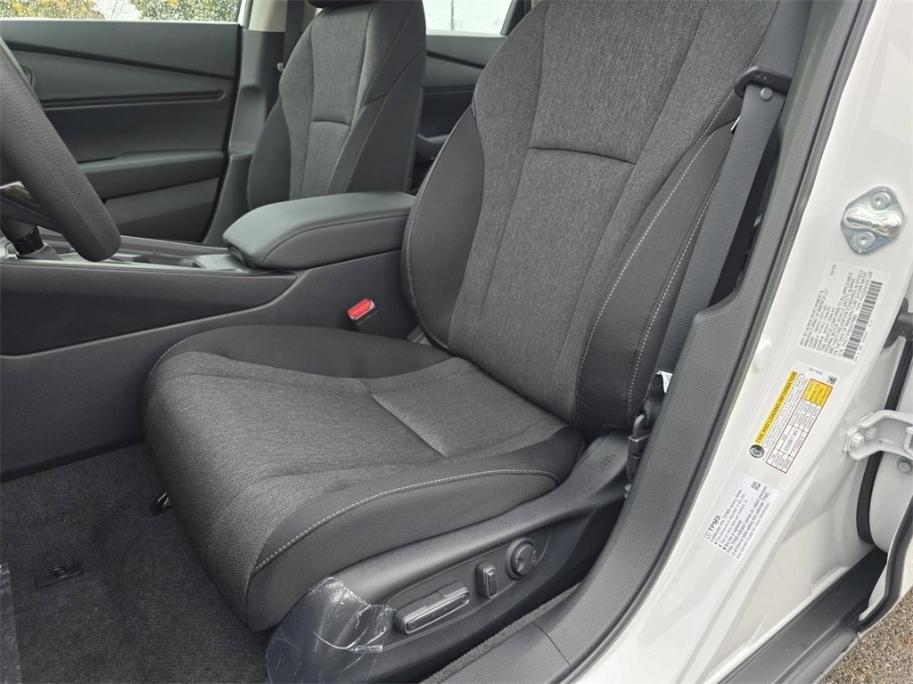 New 2025 Honda Accord SE image 24