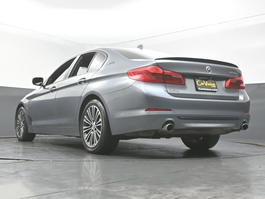 Used 2018 BMW 530e image 9