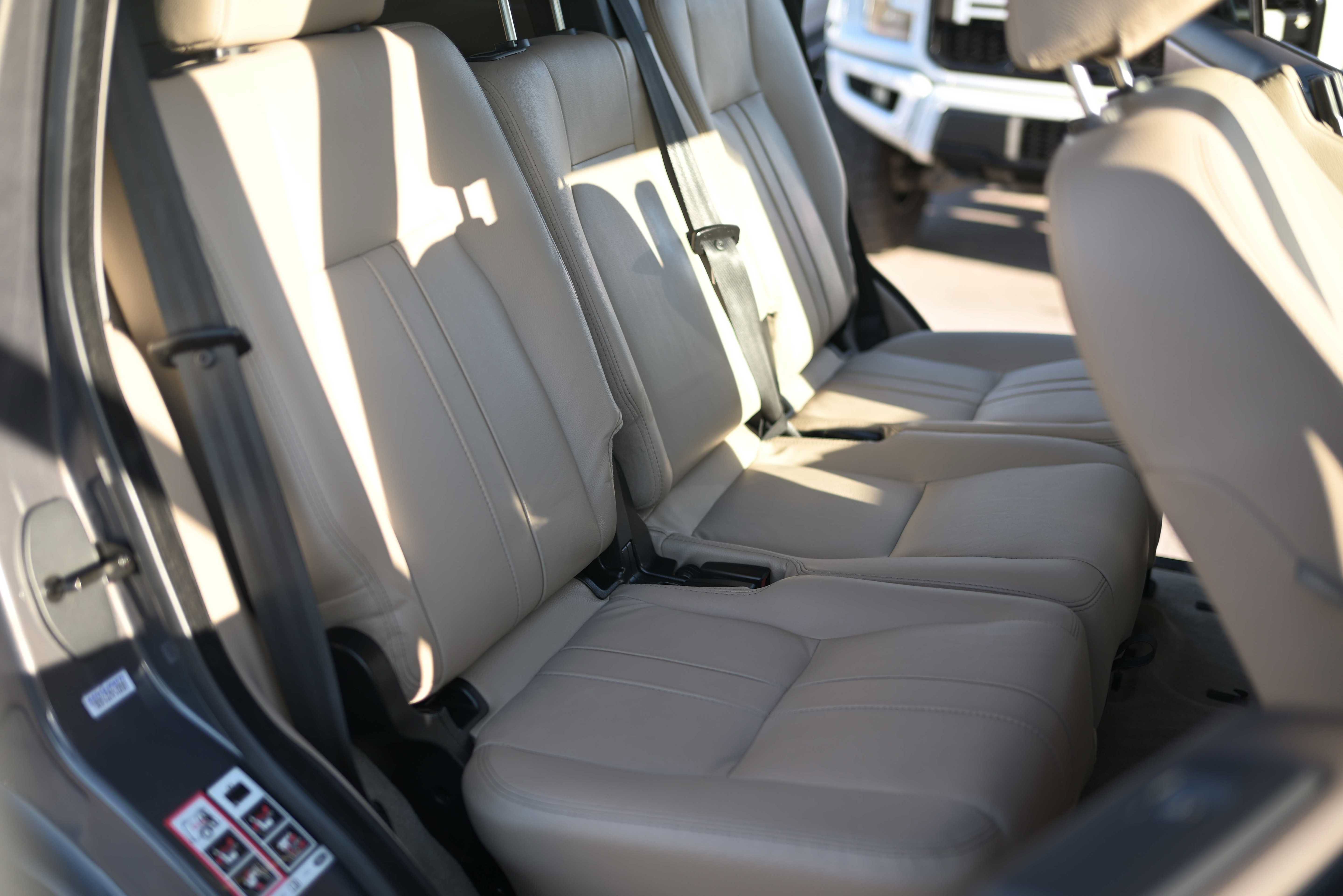 Used 2016 Land Rover LR4 HSE AWD/4WD image 15