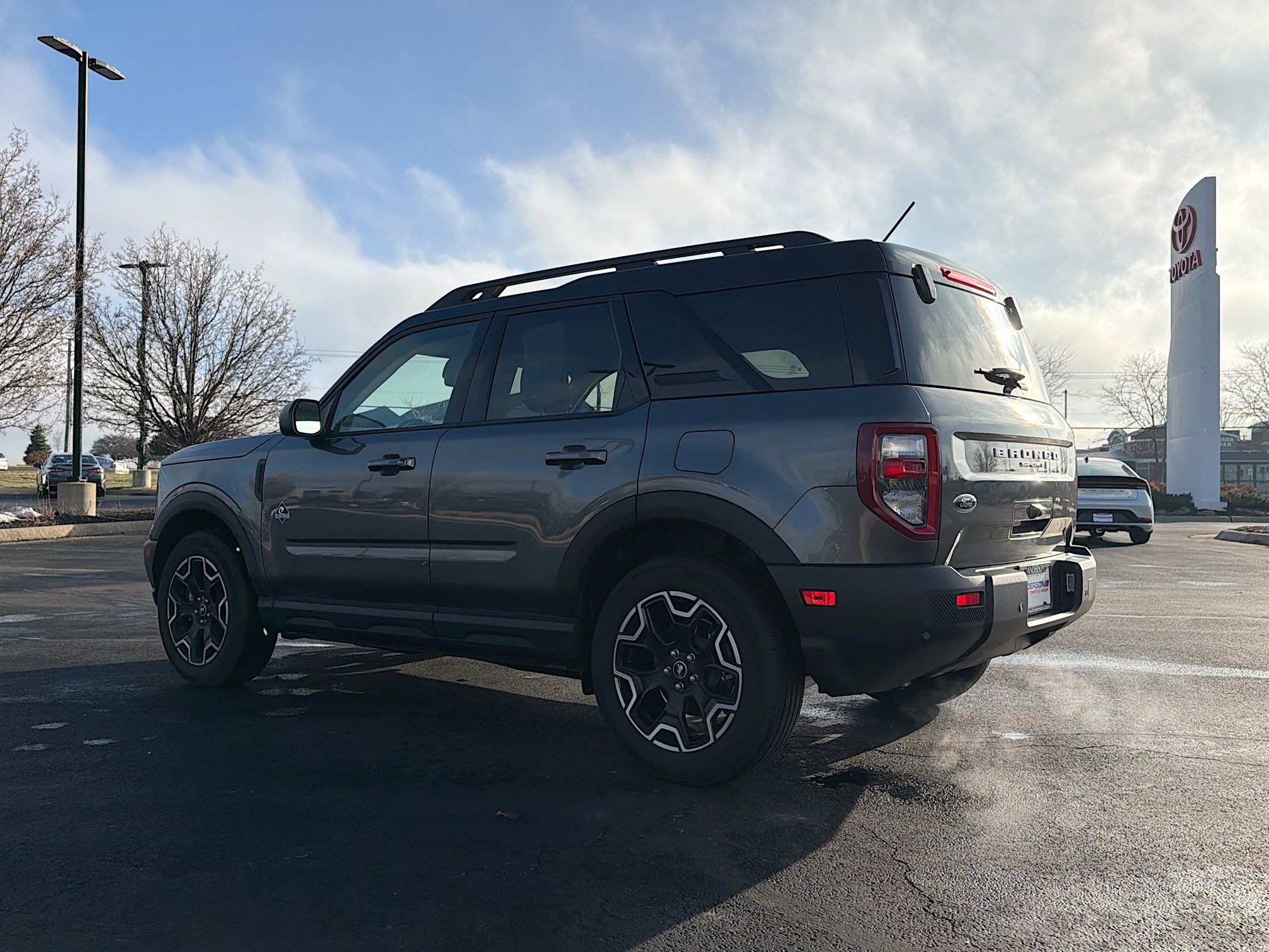 Used 2025 Ford Bronco Sport Outer Banks image 4
