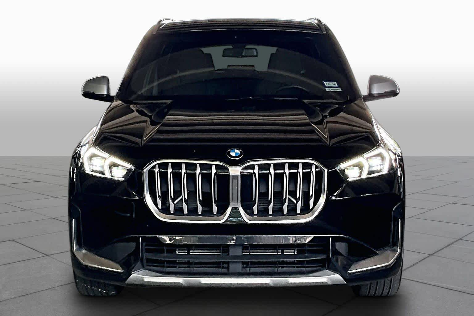 Used 2023 BMW X1 xDrive28i w/ Convenience Package AWD/4WD image 3