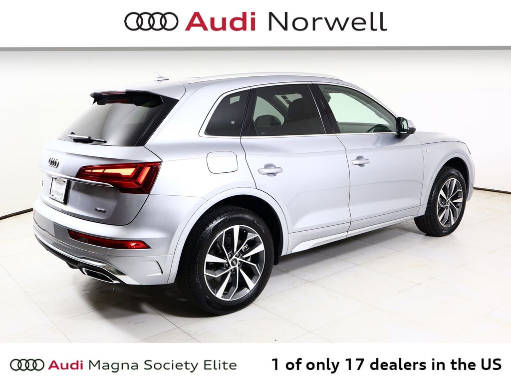 Used 2023 Audi Q5 2.0T Premium w/ Convenience Package image 17