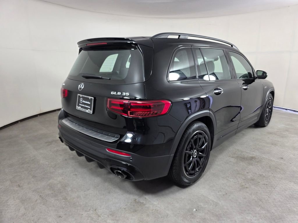 Certified 2025 Mercedes-Benz GLB 35 AMG 4MATIC image 4