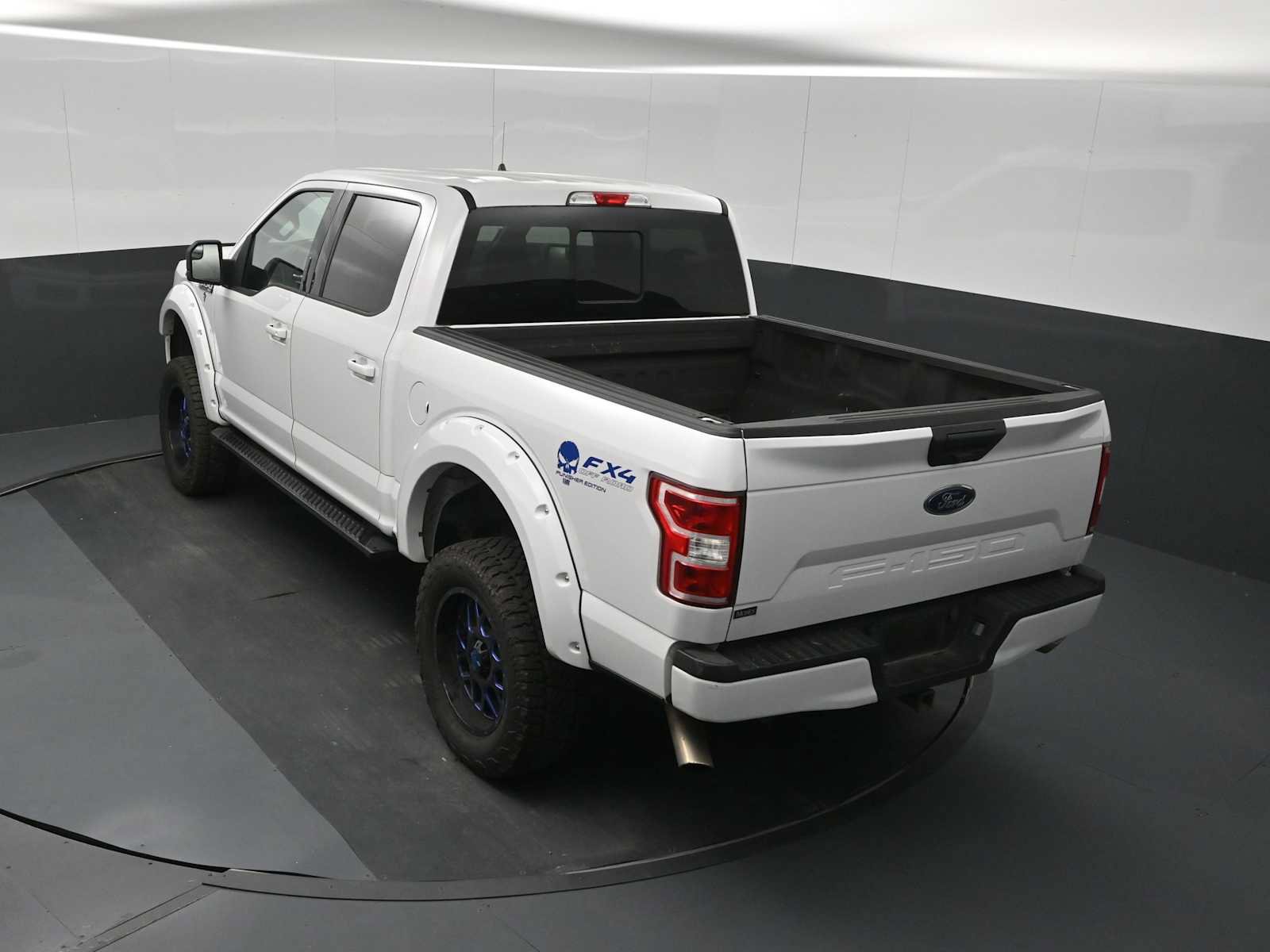 Certified 2019 Ford F150 XLT w/ Equipment Group 302A Luxury AWD/4WD image 13