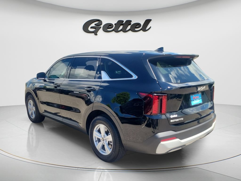 Used 2026 Kia Sorento LX FWD image 7