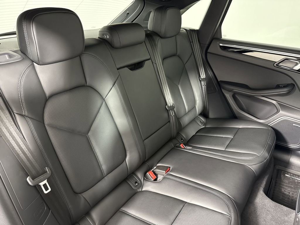 New 2026 Porsche Macan S AWD/4WD image 23