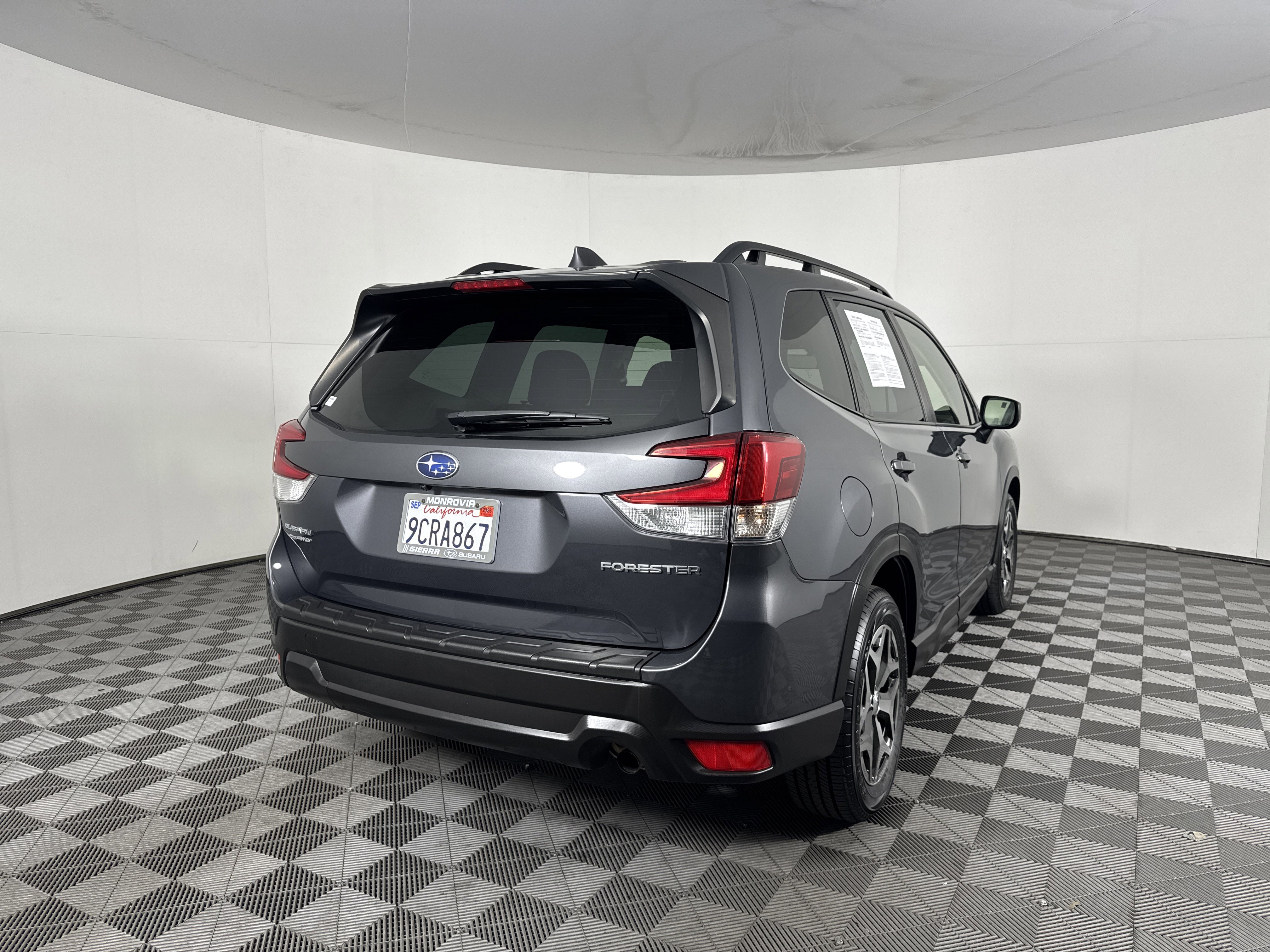 Used 2022 Subaru Forester Premium w/ Popular Package #1 image 5