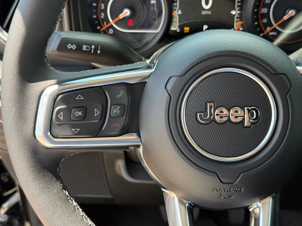 New 2026 Jeep Wrangler Unlimited Sahara AWD/4WD image 14