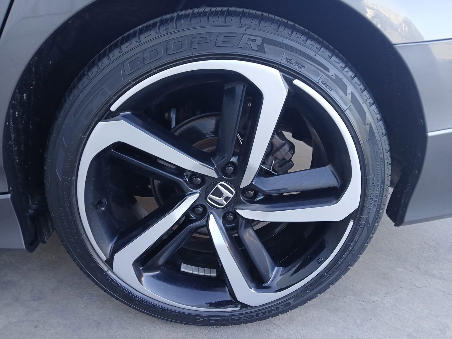 Used 2020 Honda Accord Sport image 28