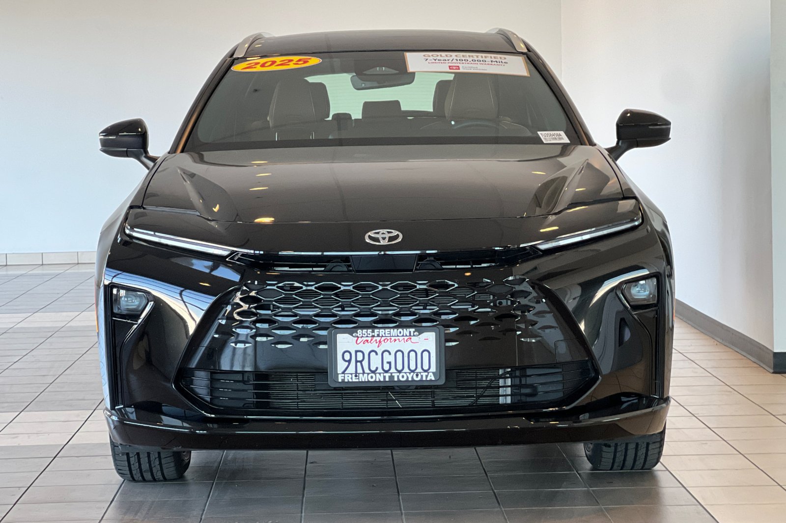 Certified 2025 Toyota Crown Signia AWD/4WD image 9