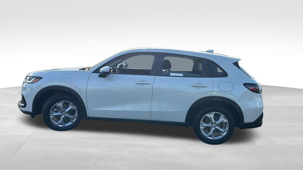 Certified 2023 Honda HR-V LX image 4