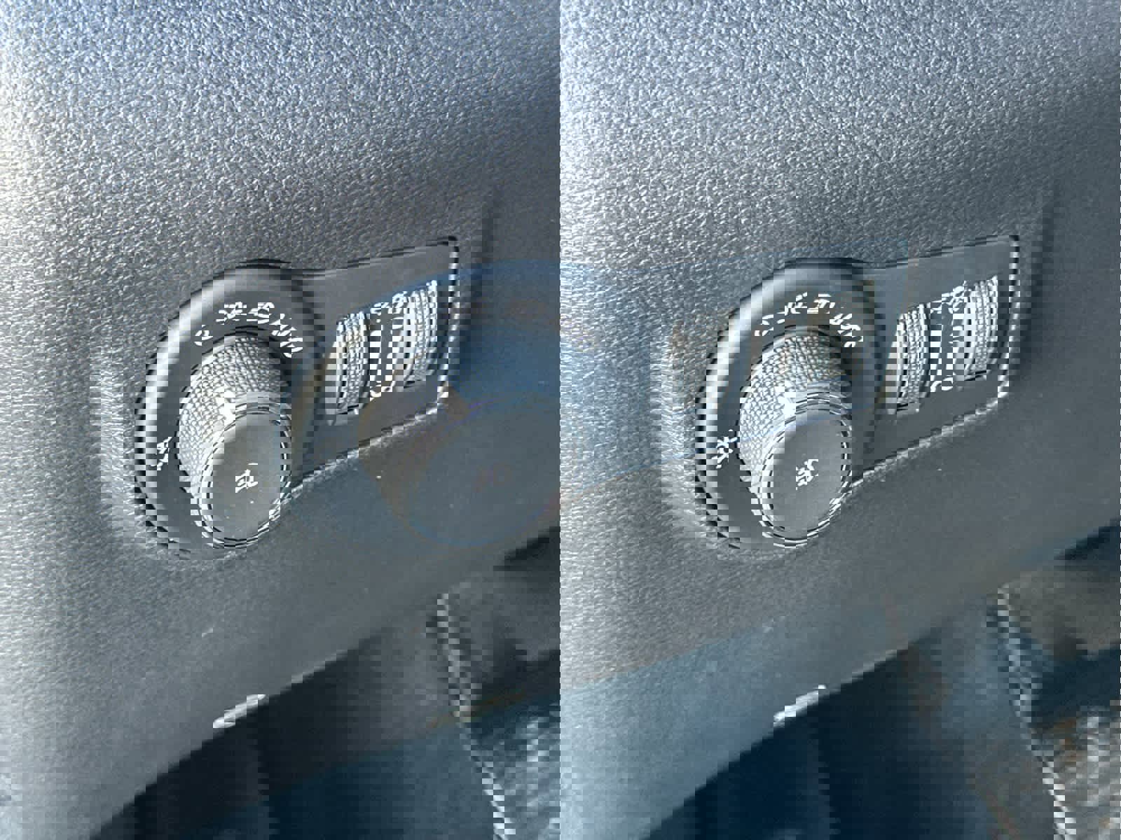 New 2025 Jeep Compass Latitude w/ Convenience Group image 32