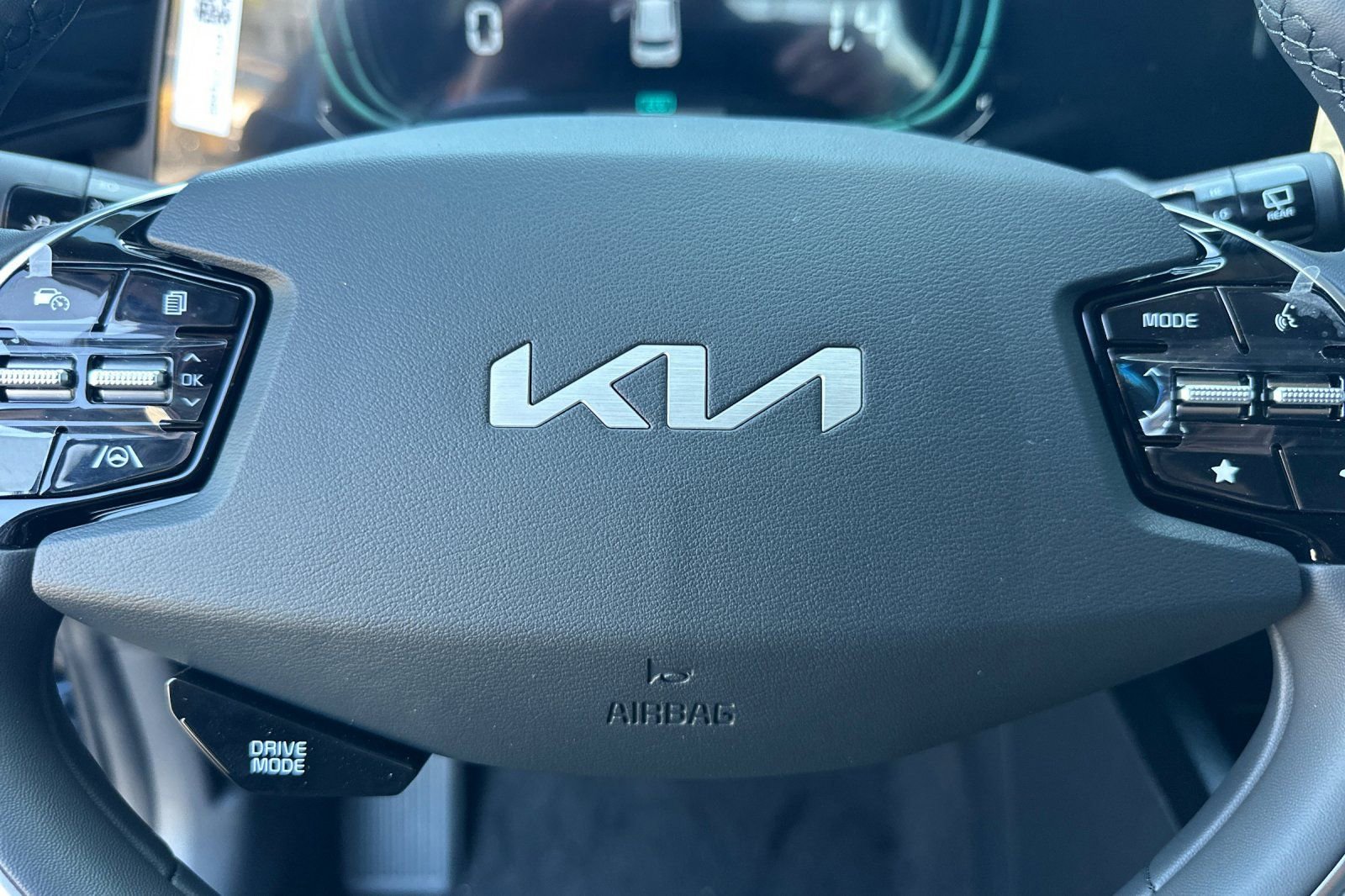New 2026 Kia Niro EX FWD image 24