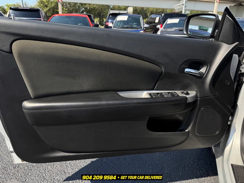 Used 2012 Chrysler 200 Touring FWD image 21