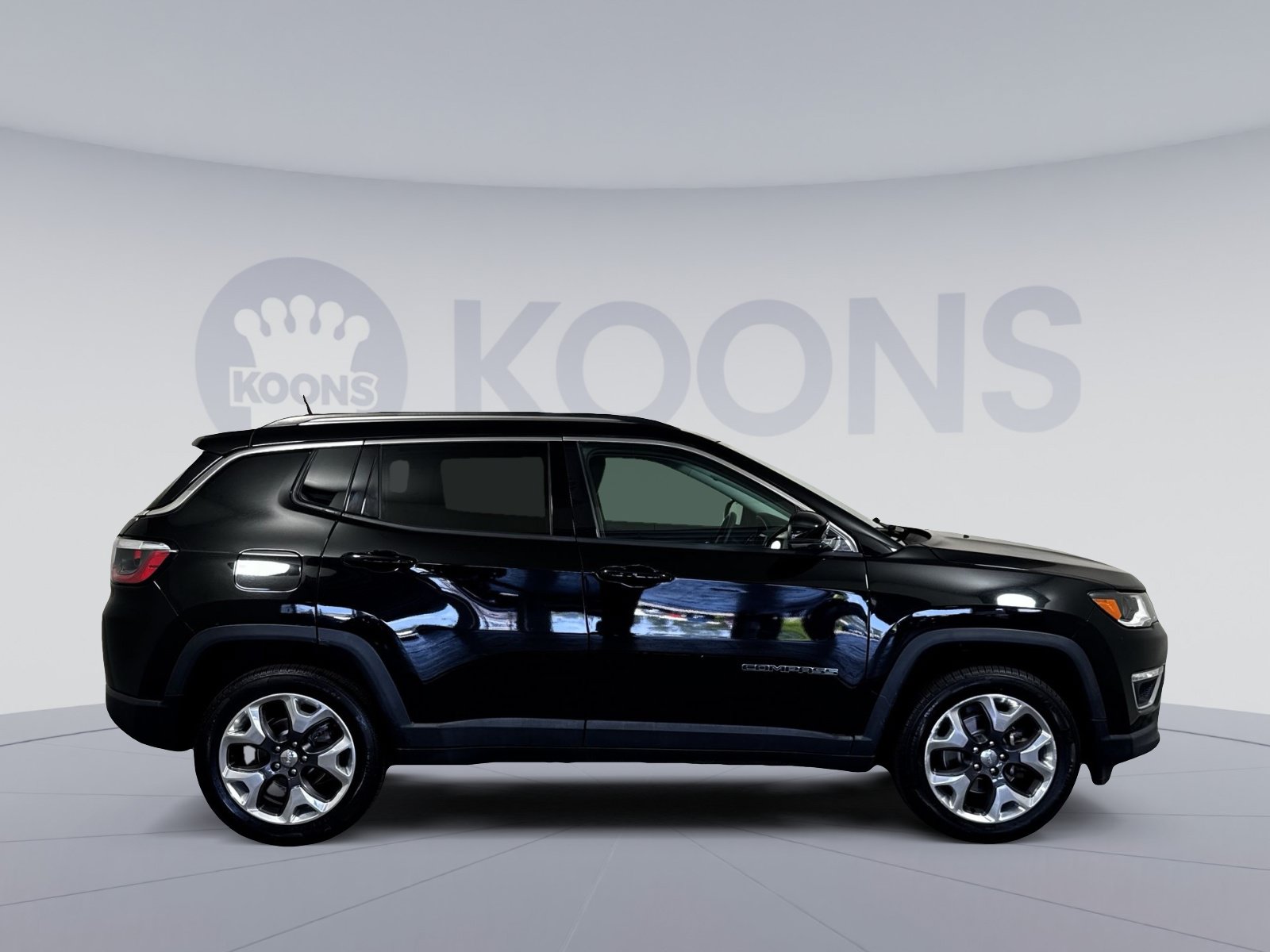 Used 2018 Jeep Compass Limited AWD/4WD image 8