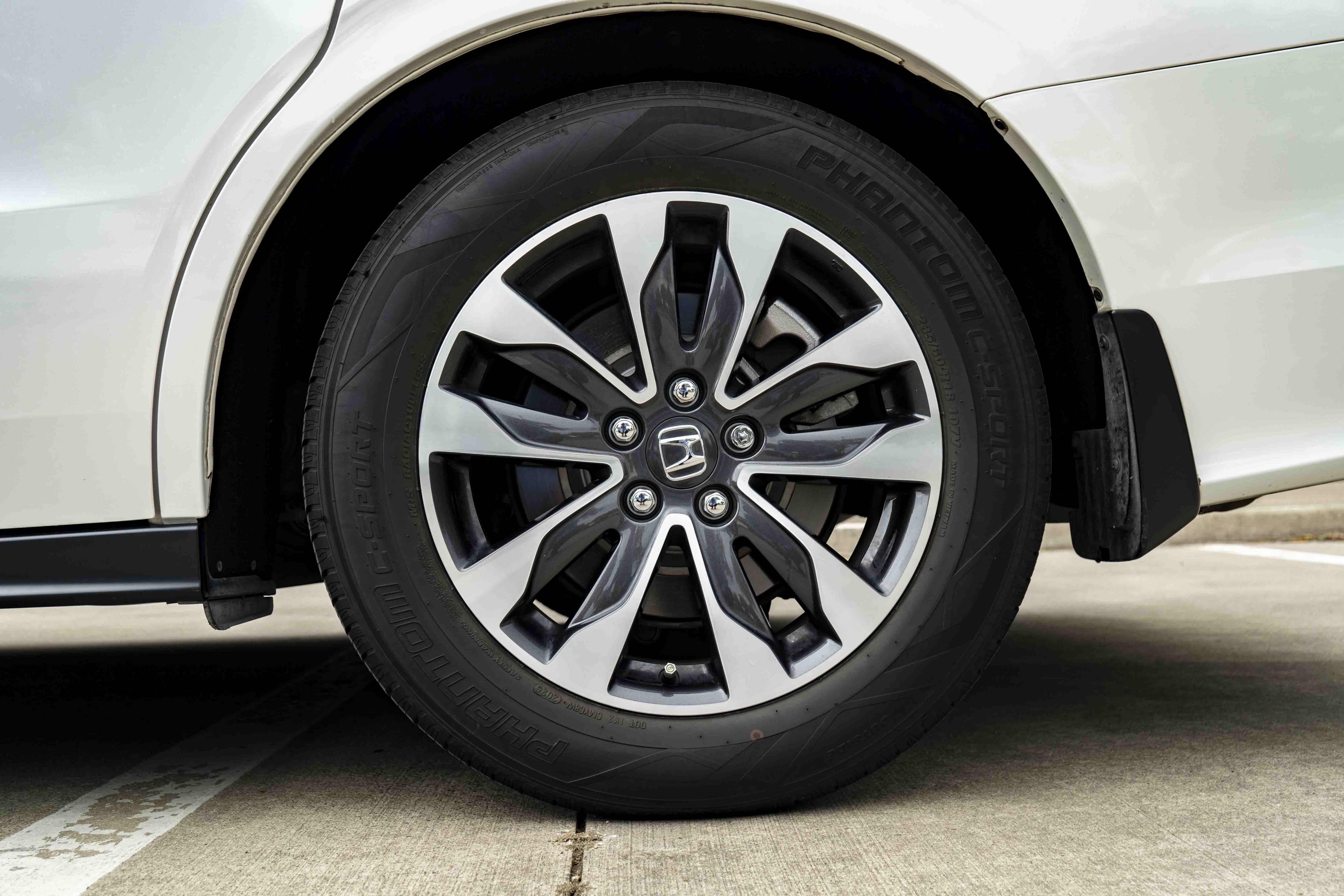 Used 2024 Honda Odyssey EX-L image 15