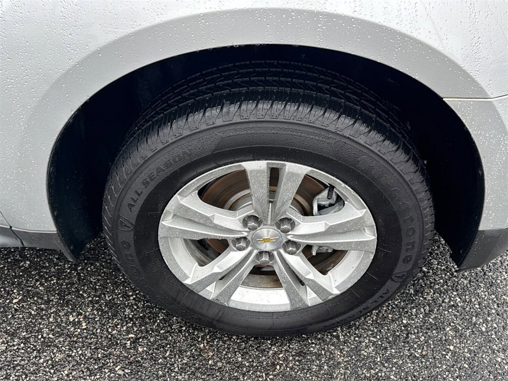 Used 2015 Chevrolet Equinox LS image 12