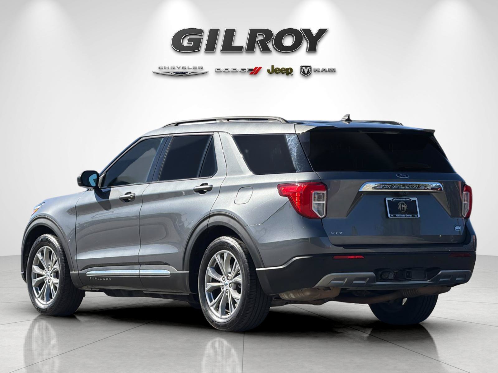 Used 2021 Ford Explorer XLT w/ Equipment Group 202A RWD image 6
