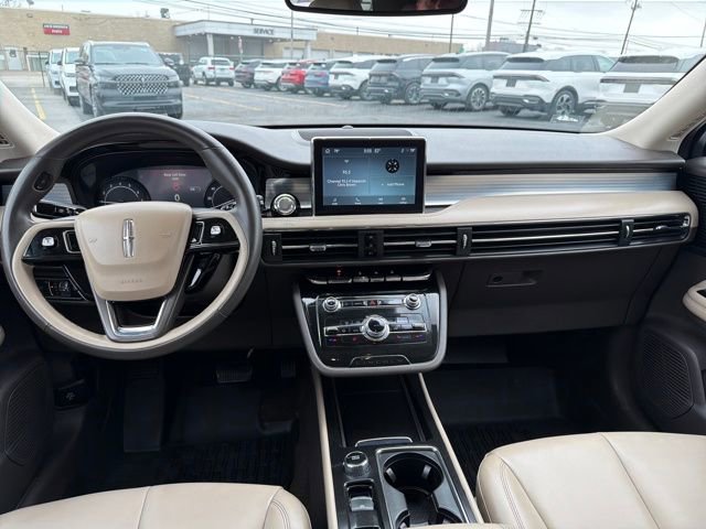 Certified 2022 Lincoln Corsair FWD image 17