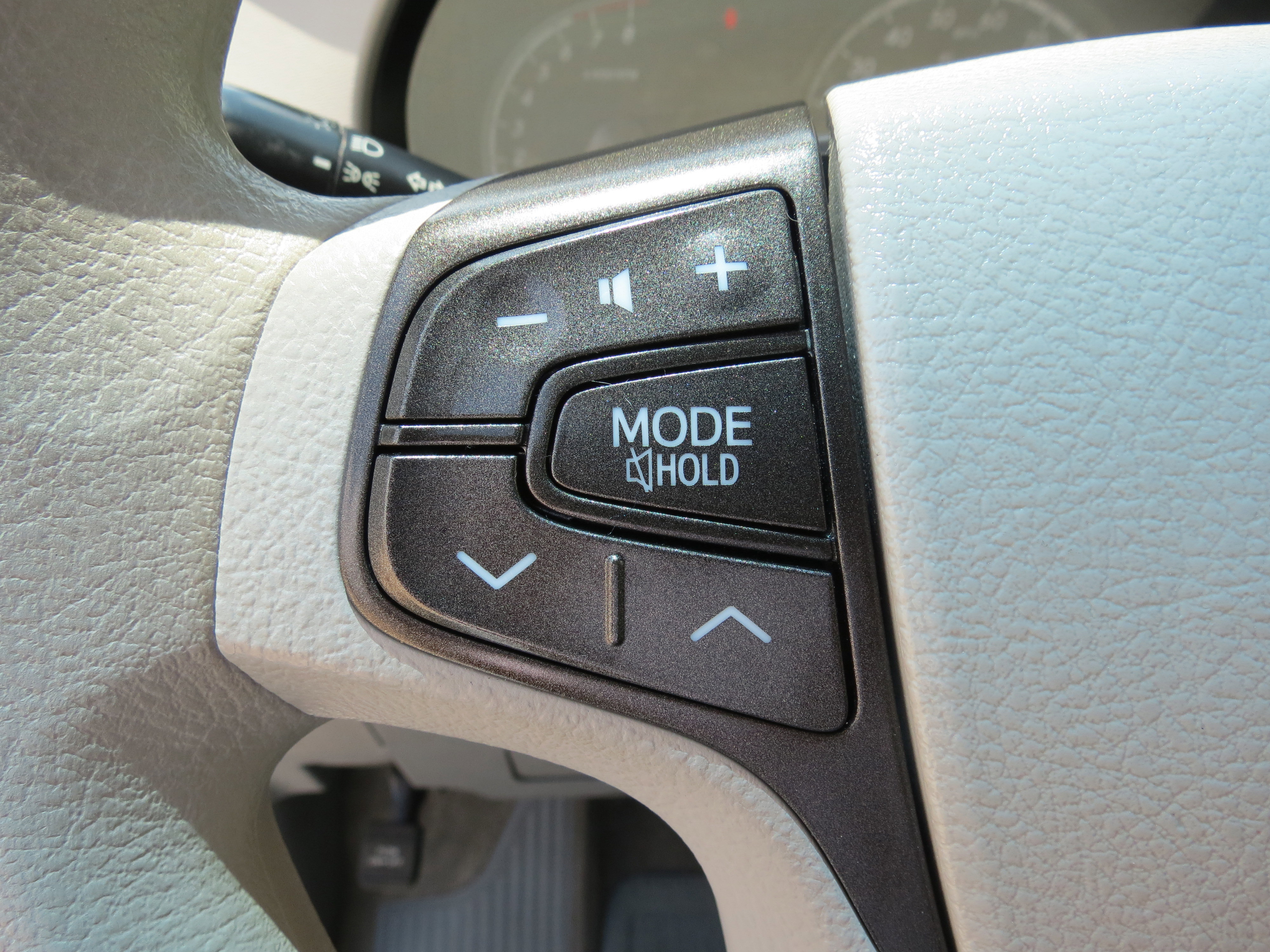 Used 2014 Toyota Sienna LE FWD image 14